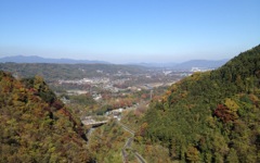 浦山ダムから秩父市街を望む
