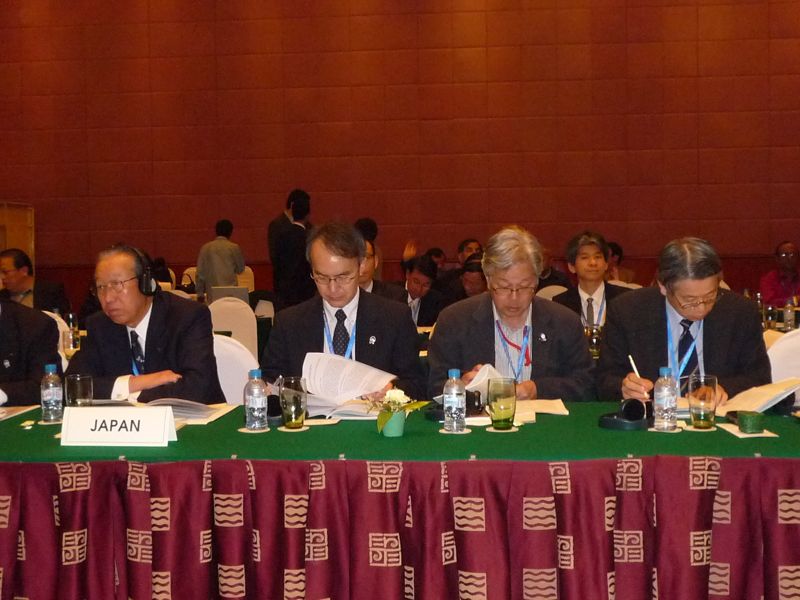 総会日本代表団の一部